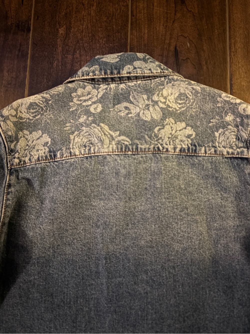 Curve Appeal Denim Utility Jacket | Floral Print Collar | Size Medium - Picture 7 of 7